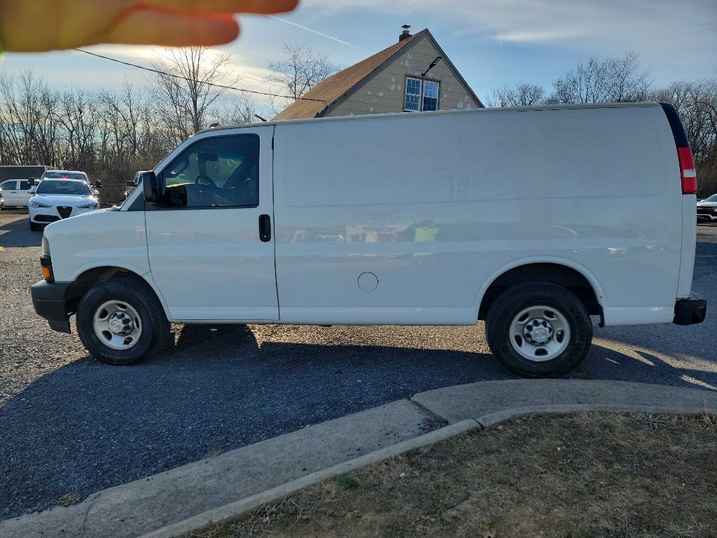 2018 Chevrolet Express Image 4