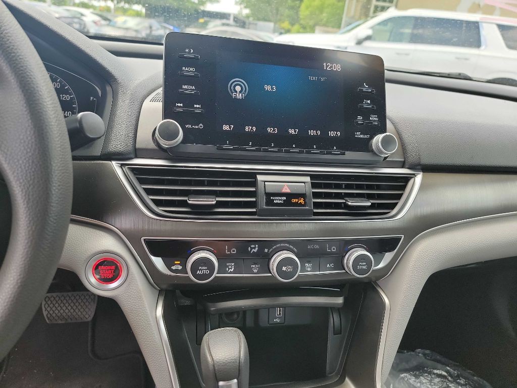 2018 Honda Accord Image 13