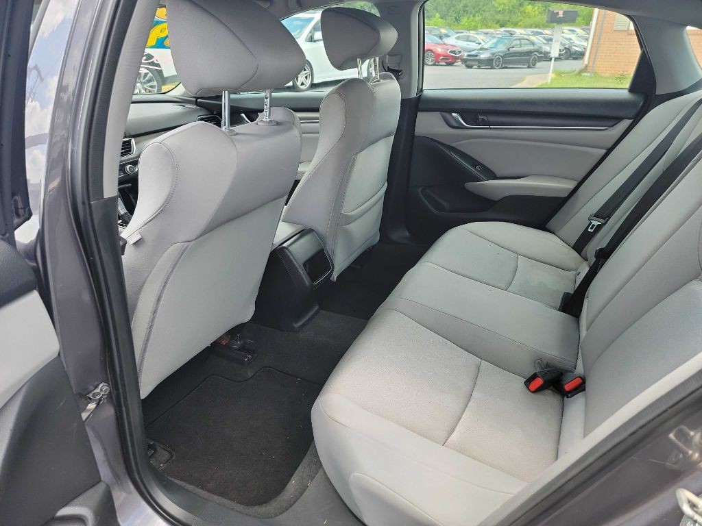 2018 Honda Accord Image 15