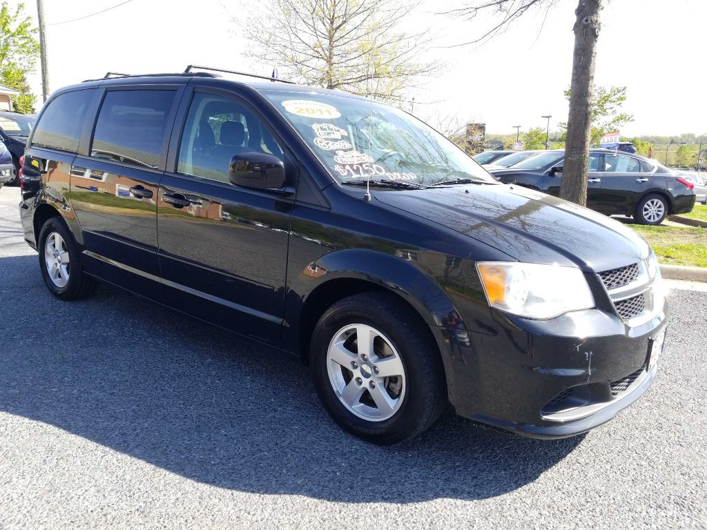 2011 Dodge Grand Caravan Image 1