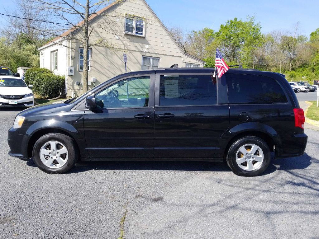 2011 Dodge Grand Caravan Image 4