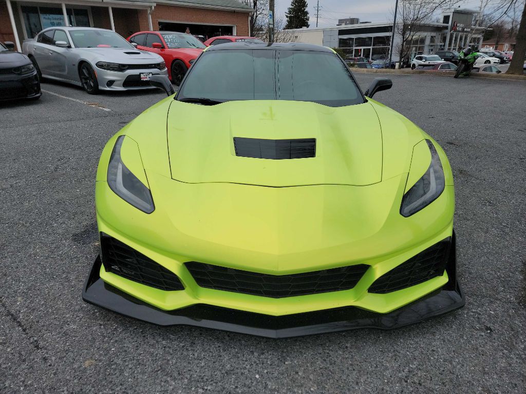 2018 Chevrolet Corvette Image 2