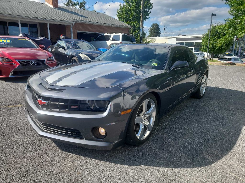 2011 Chevrolet Camaro Image 2