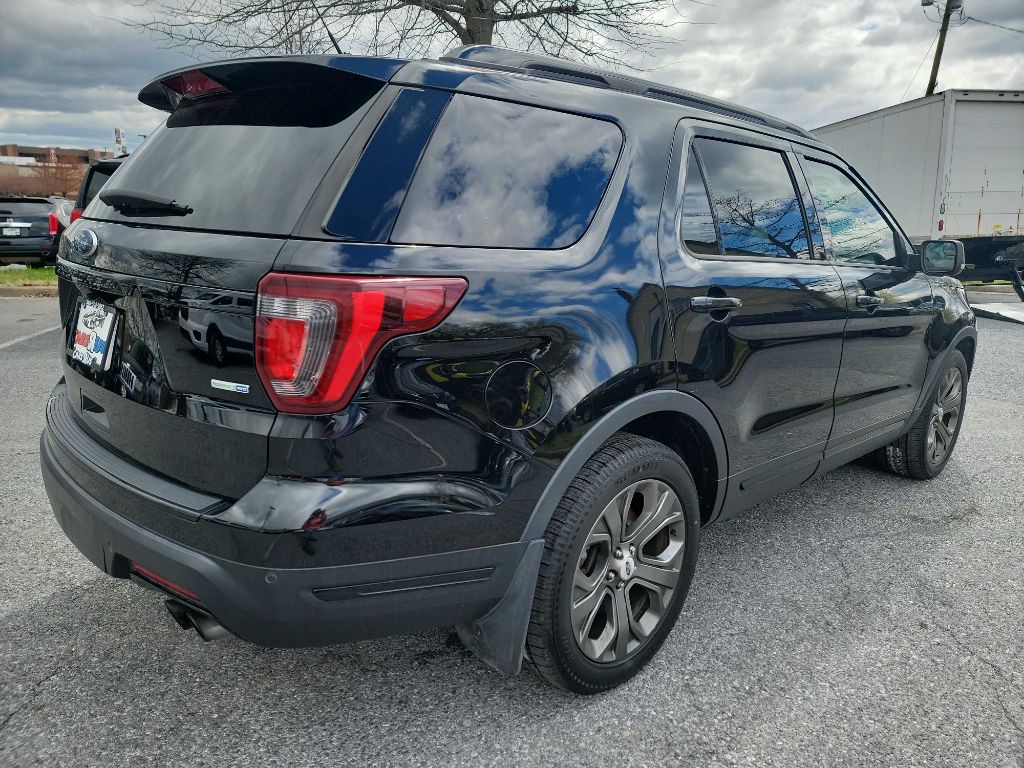 2018 Ford Explorer Image 4
