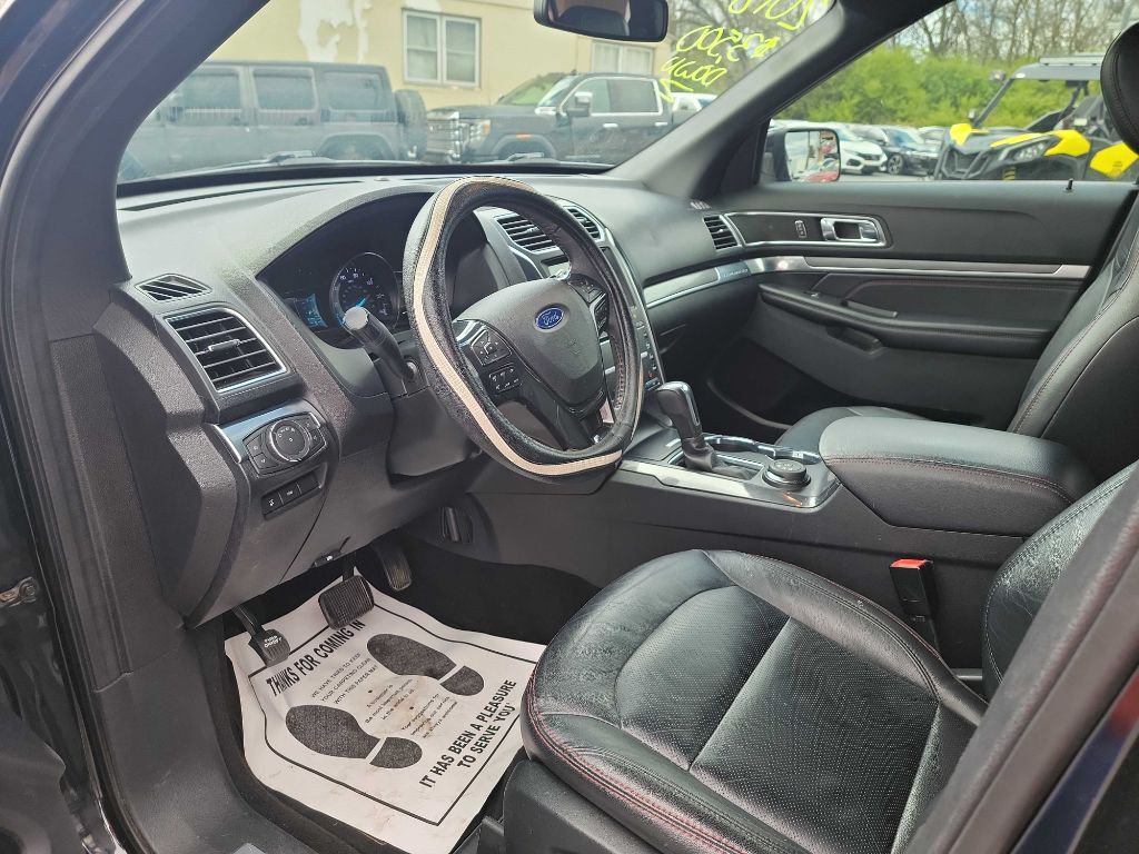 2018 Ford Explorer Image 9