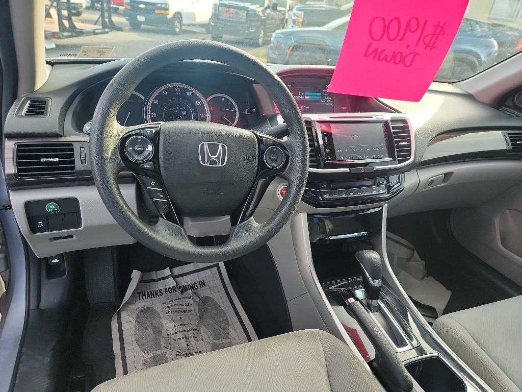 2017 Honda Accord Image 11