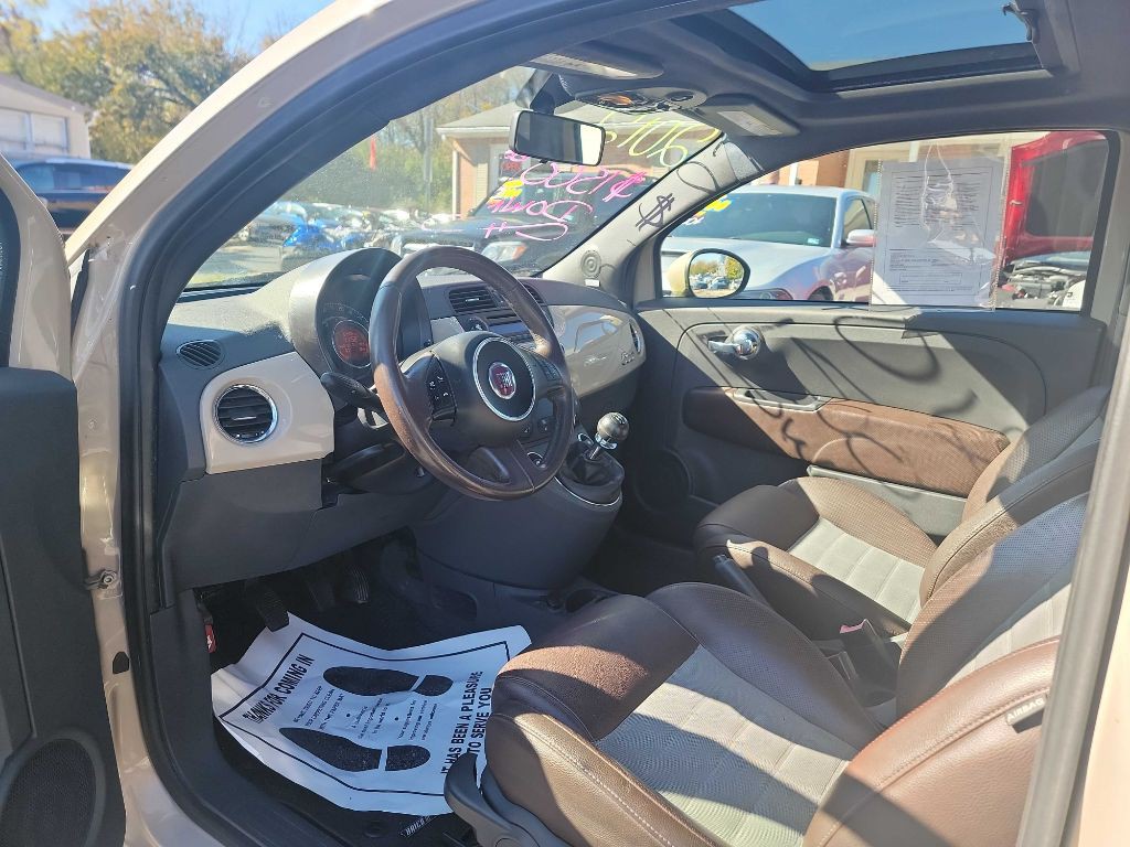 2012 FIAT 500 Image 9