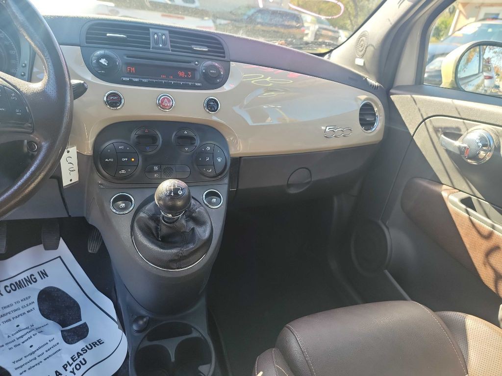 2012 FIAT 500 Image 12