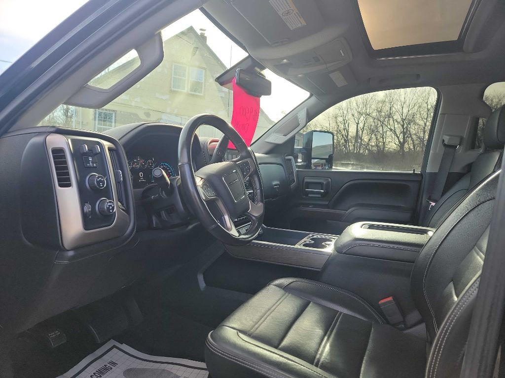 2018 GMC Sierra 2500 Image 9