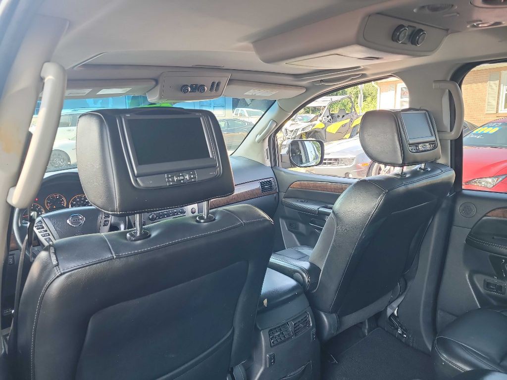 2013 Nissan Armada Image 16