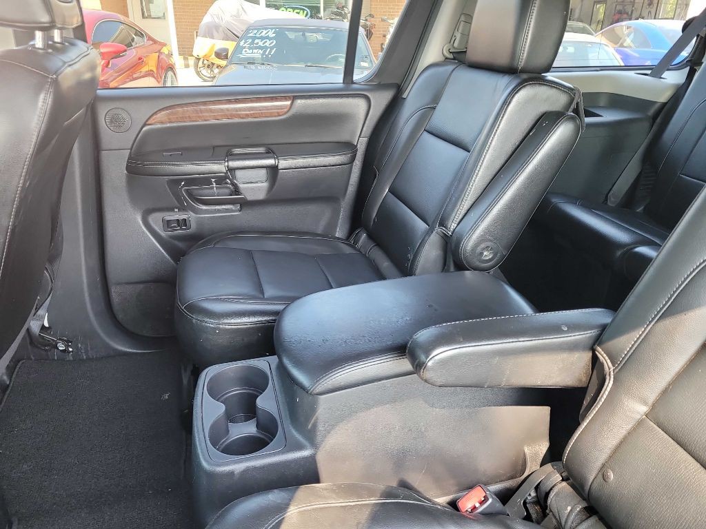 2013 Nissan Armada Image 20
