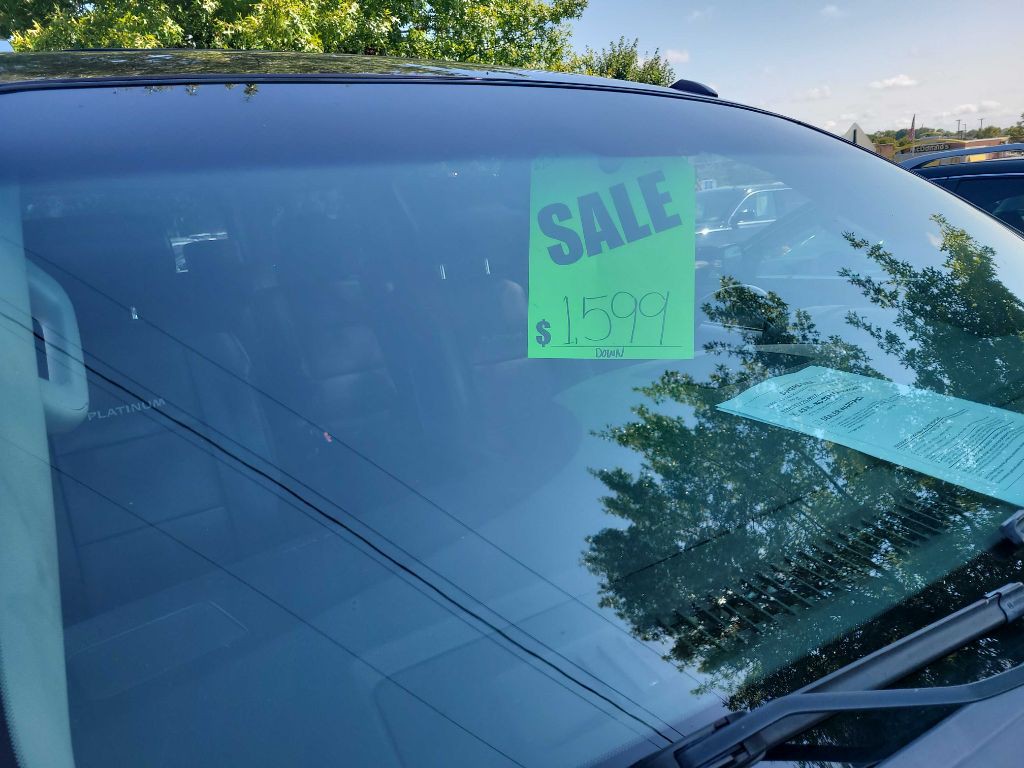 2013 Nissan Armada Image 23