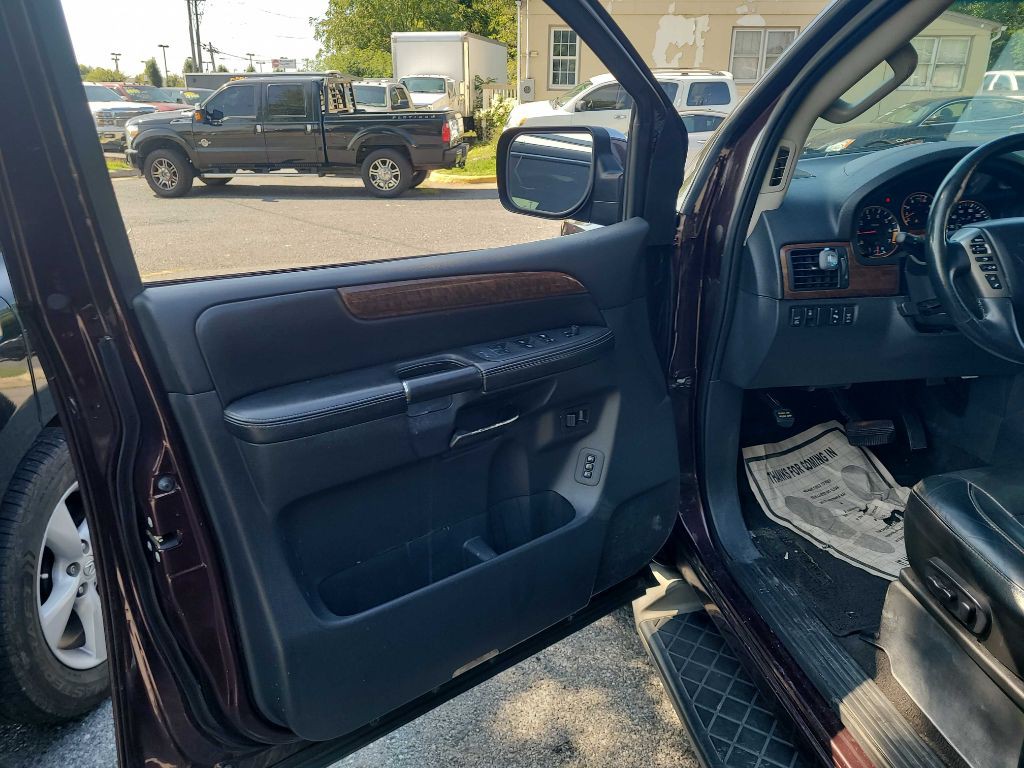 2013 Nissan Armada Image 40