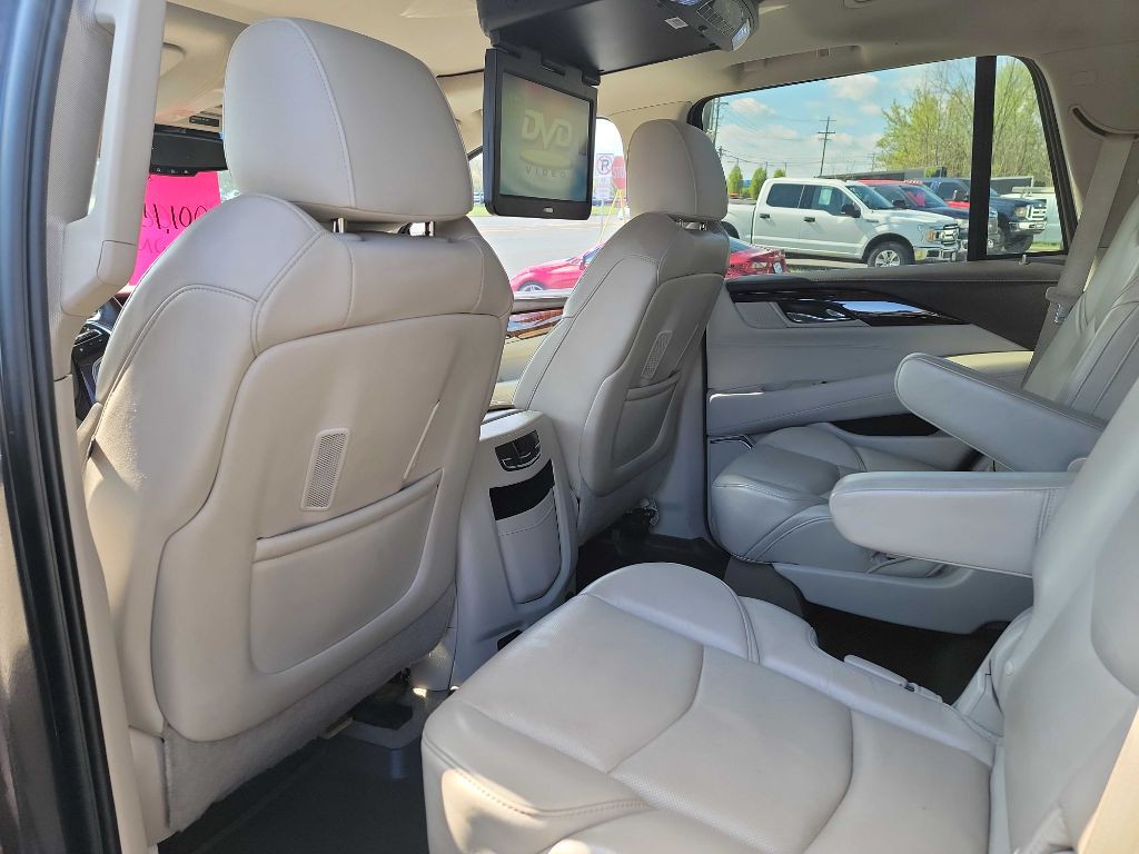 2015 Cadillac Escalade Image 14