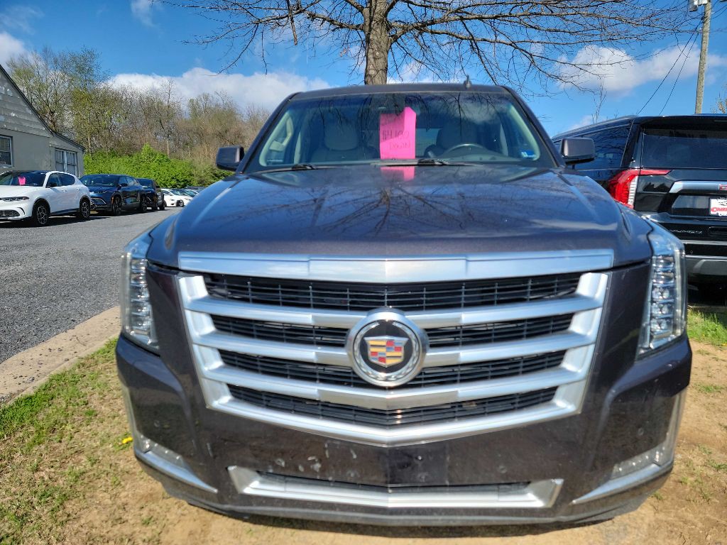 2015 Cadillac Escalade Image 2