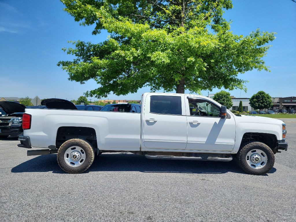 2015 Chevrolet Silverado 1500 Image 9
