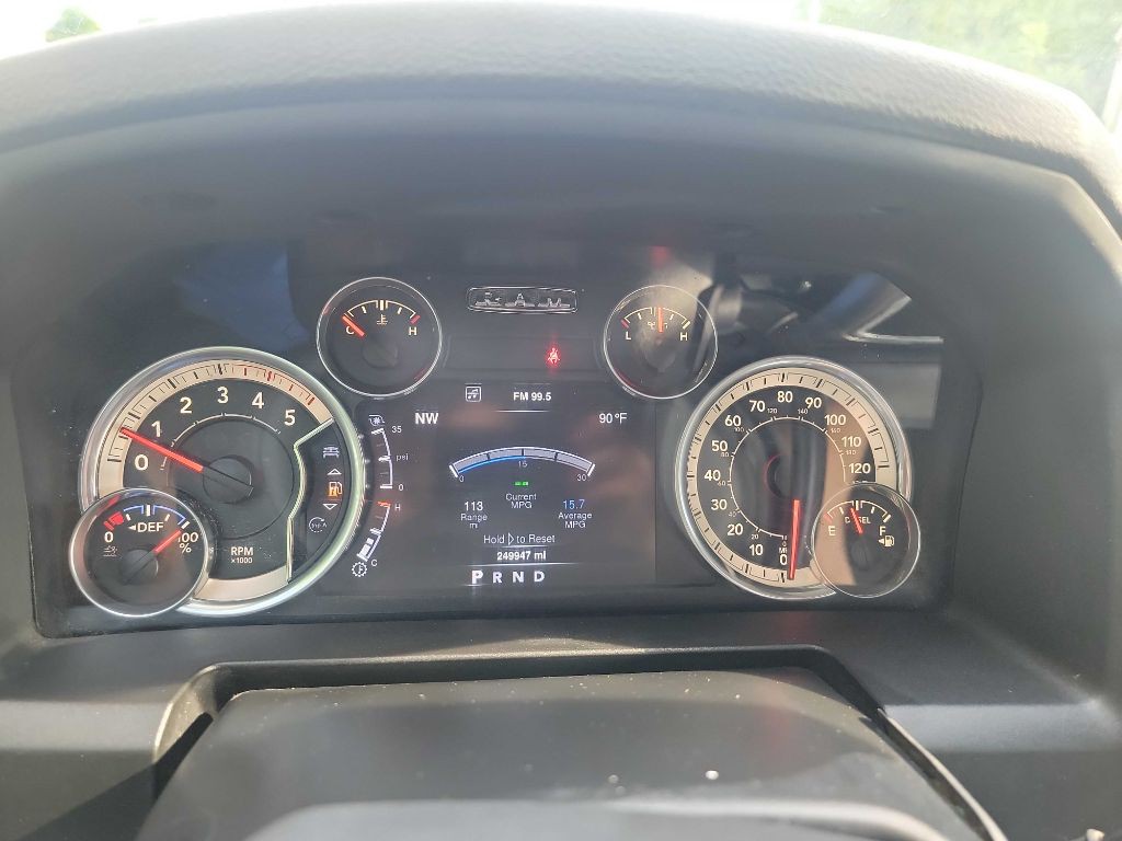 2016 RAM 2500 Image 12