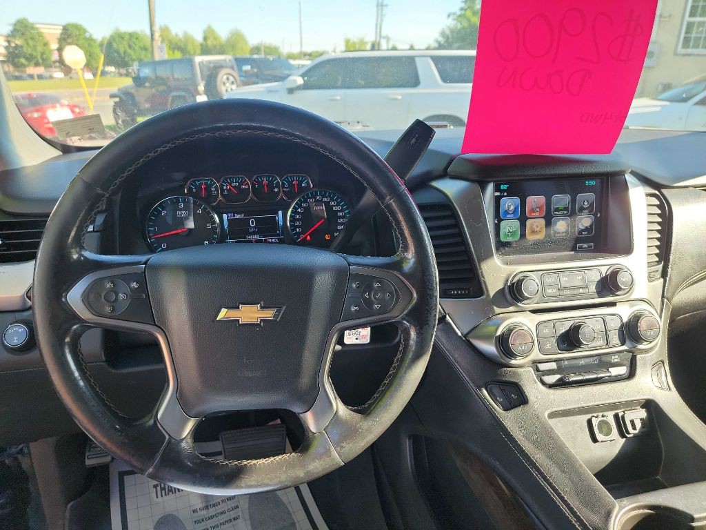 2019 Chevrolet Suburban Image 10