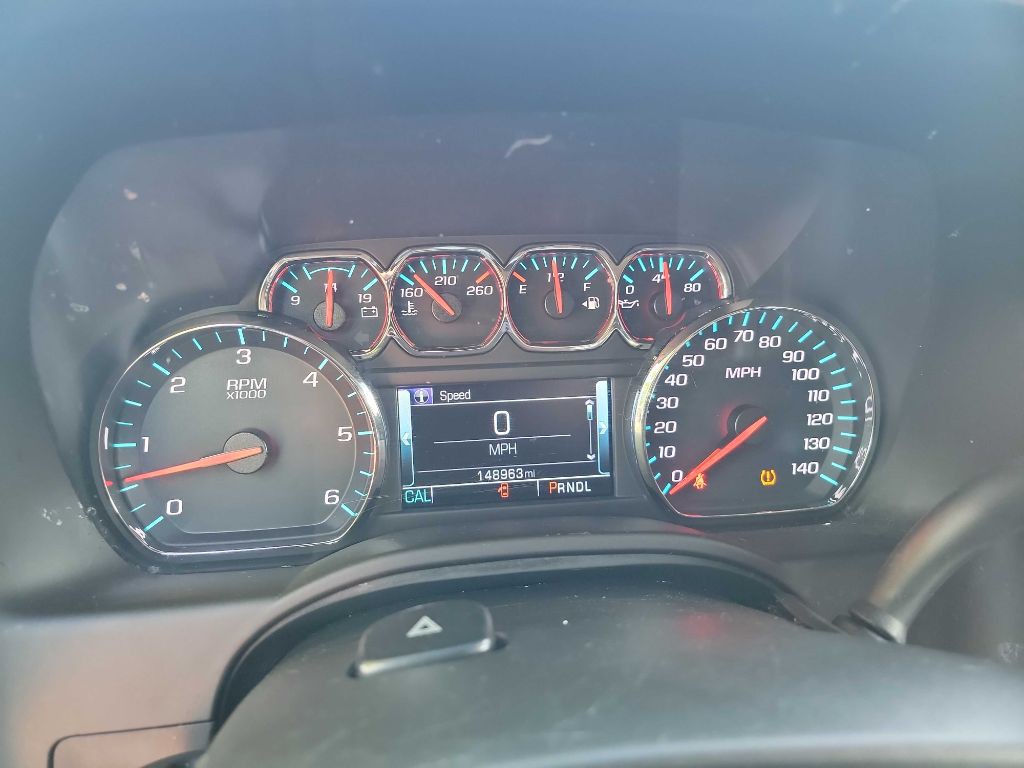 2019 Chevrolet Suburban Image 11