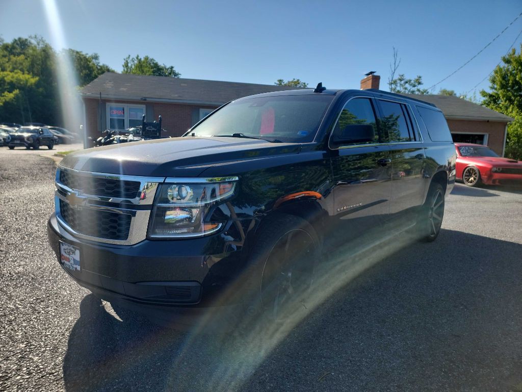 2019 Chevrolet Suburban Image 3