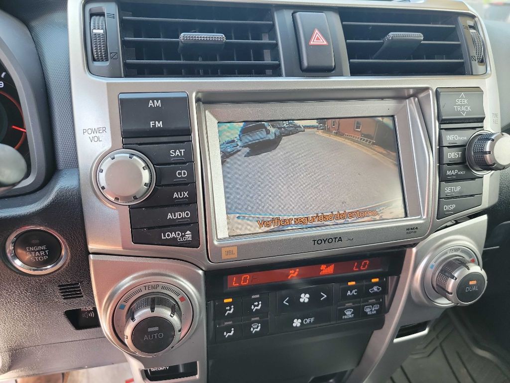 2011 Toyota 4Runner Image 11