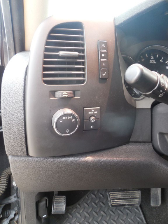 2011 Chevrolet Silverado 1500 Image 10