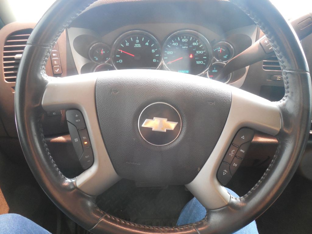 2011 Chevrolet Silverado 1500 Image 11