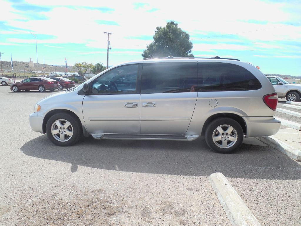 2007 Dodge Grand Caravan Image 2