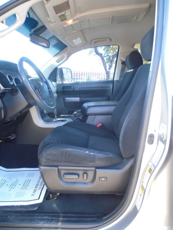 2013 Toyota Tundra Image 8