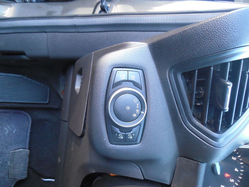 2016 Ford Escape Image 9