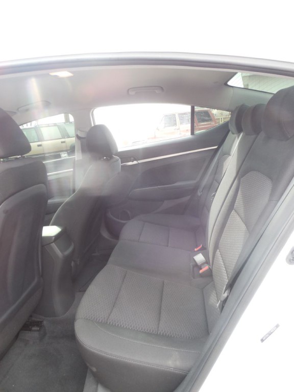 2020 Hyundai Elantra Image 6