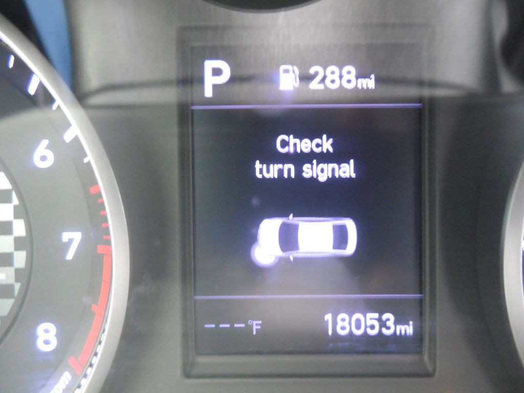 2020 Hyundai Elantra Image 10