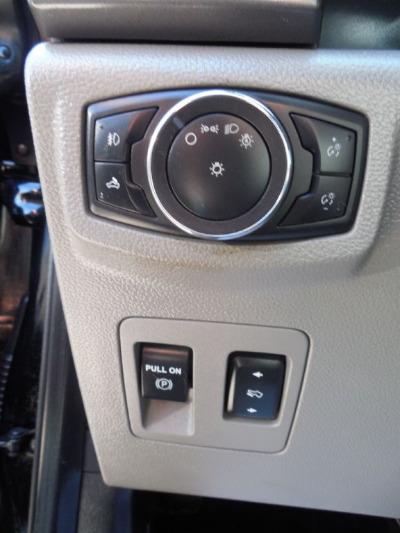 2016 Ford F-150 Image 8