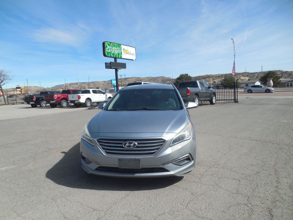 2015 Hyundai Sonata Image 1