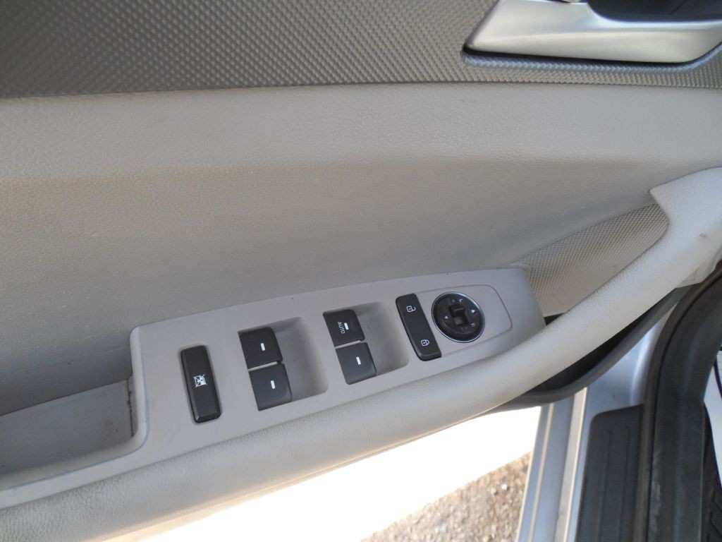 2015 Hyundai Sonata Image 8