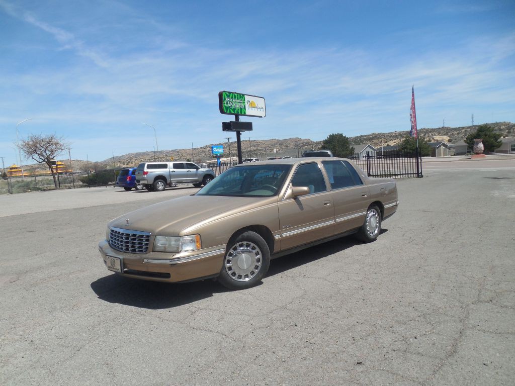 1999 Cadillac DeVille Image 1