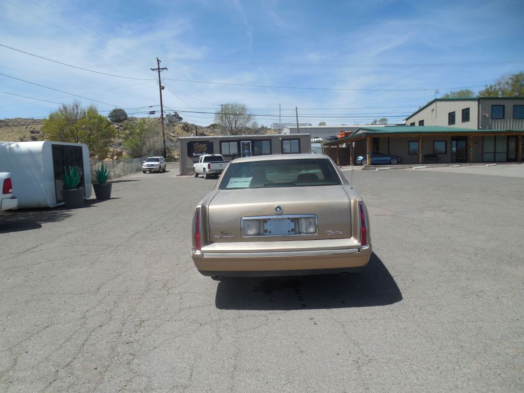 1999 Cadillac DeVille Image 6