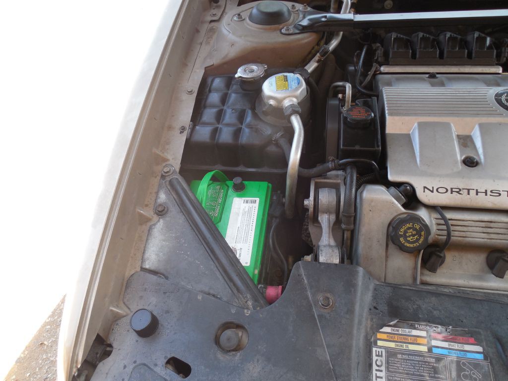 1999 Cadillac DeVille Image 16