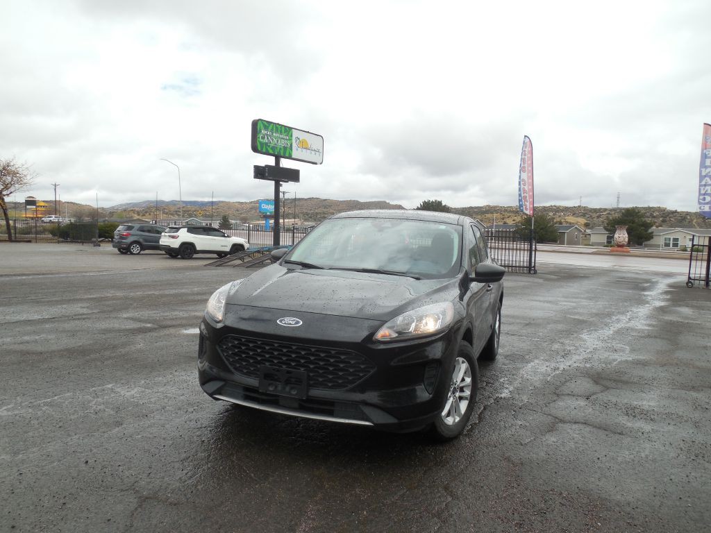 2021 Ford Escape Image 1