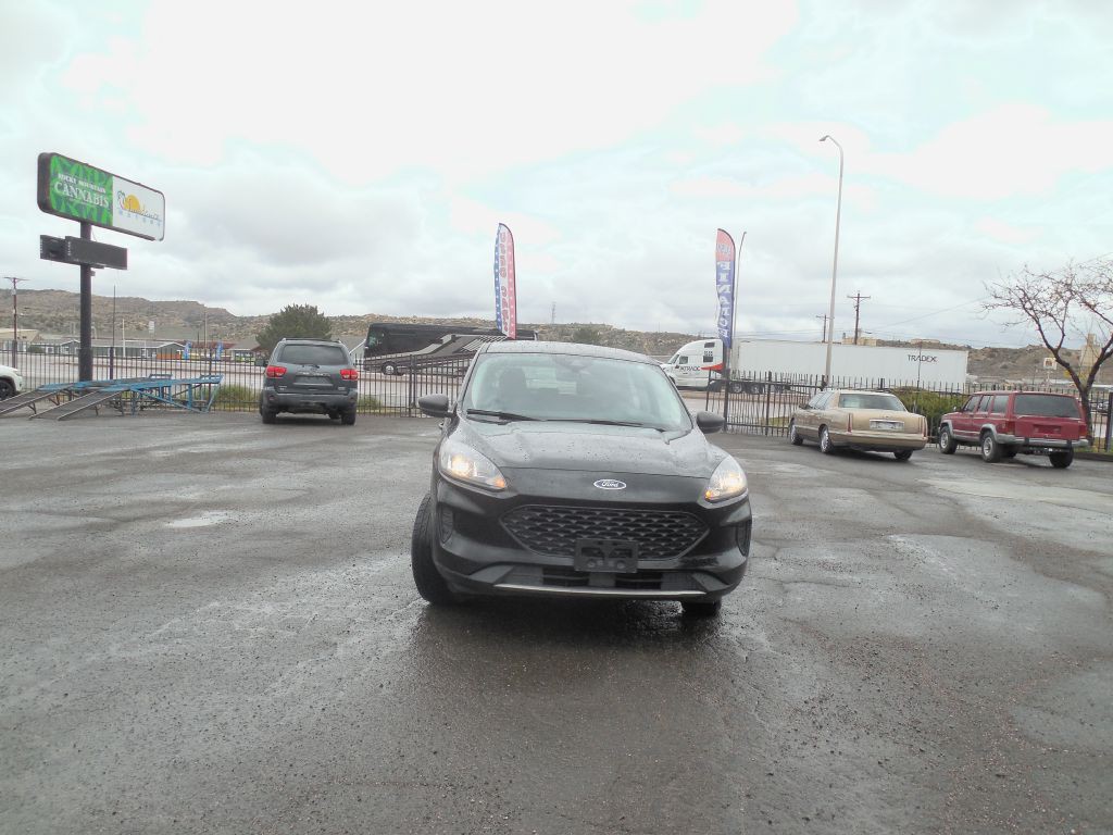 2021 Ford Escape Image 3