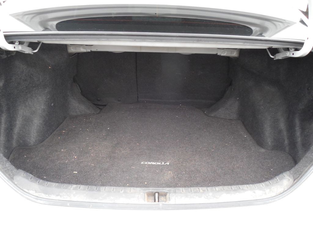 2015 Toyota Corolla Image 15