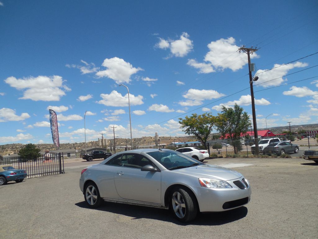 2009 Pontiac G6 Image 2