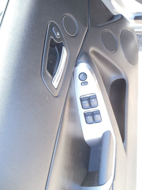 2009 Pontiac G6 Image 9
