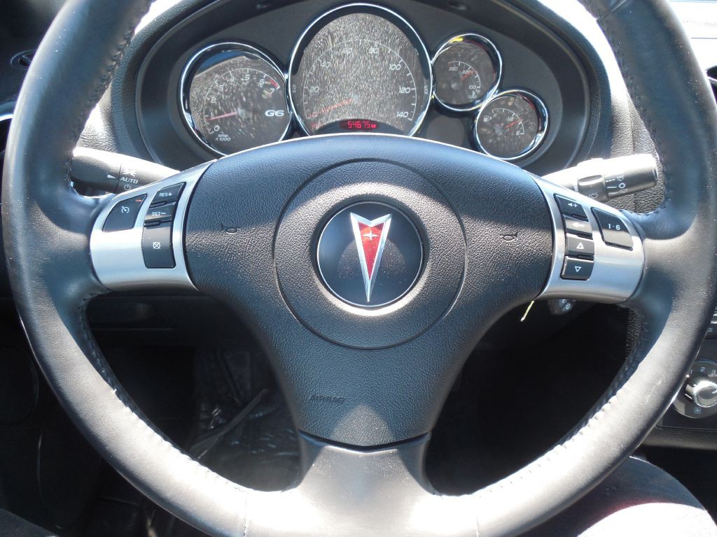 2009 Pontiac G6 Image 12