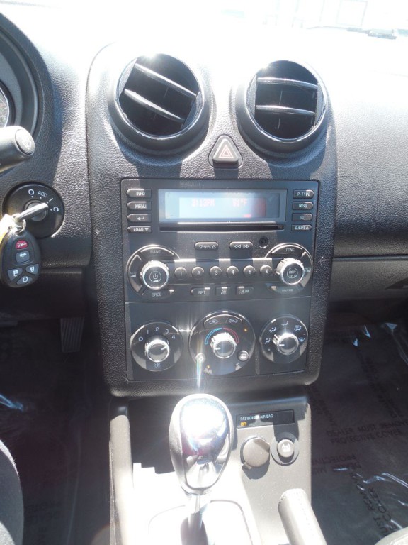 2009 Pontiac G6 Image 13