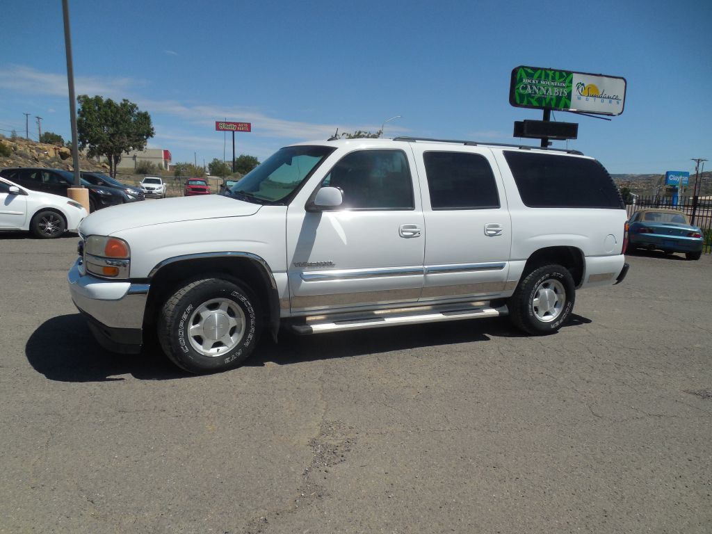 2005 GMC Yukon Image 2