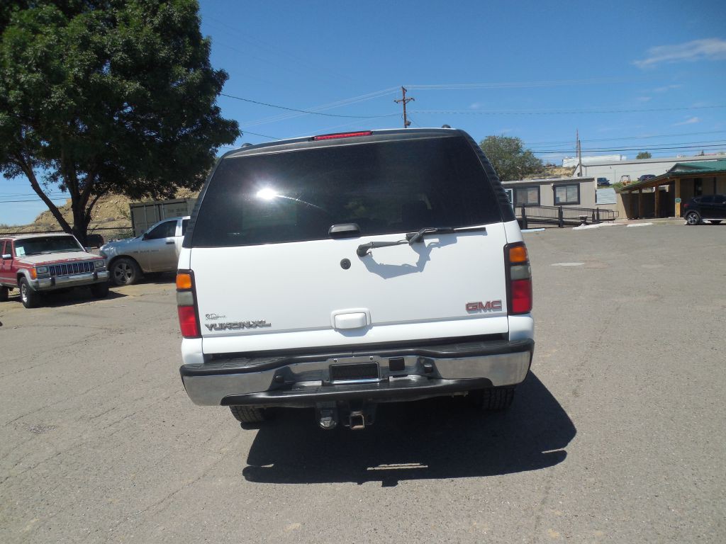 2005 GMC Yukon Image 6