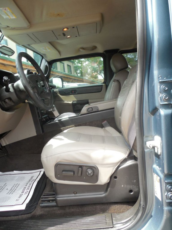 2005 HUMMER H2 Image 10