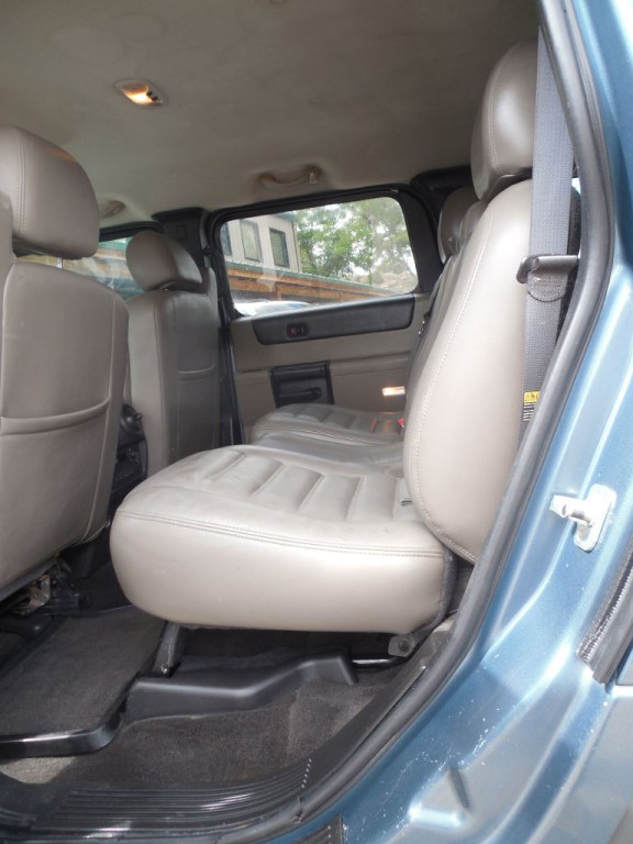 2005 HUMMER H2 Image 11