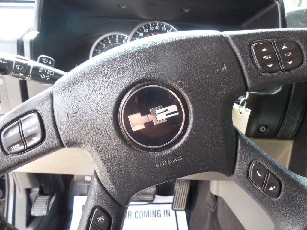 2005 HUMMER H2 Image 12